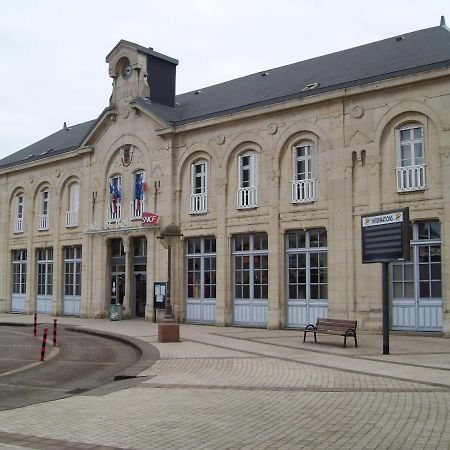 Le Relais De La Gare Hotel Dole Exterior photo